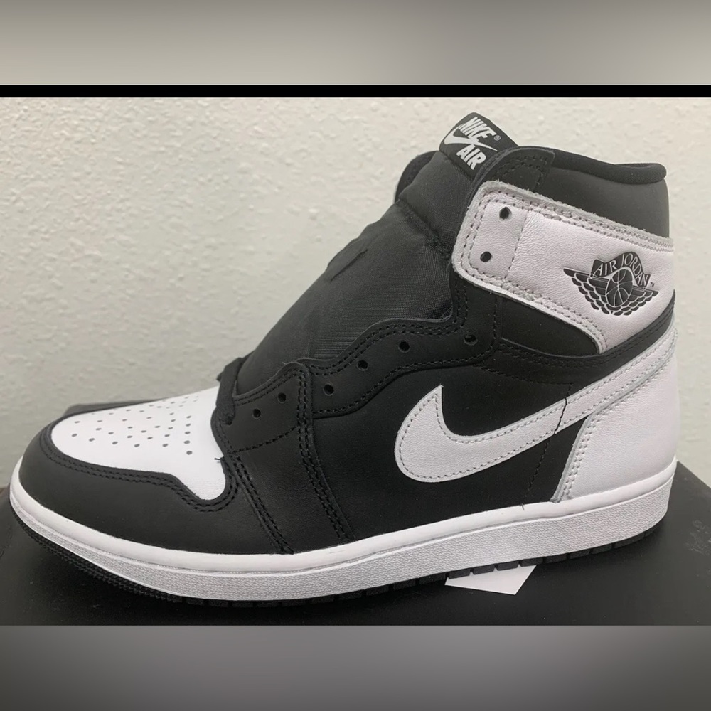 (Unreleased) AIR JORDAN 1 RETRO HIGH OG DZ5485 010 Black/White - Size 10.5